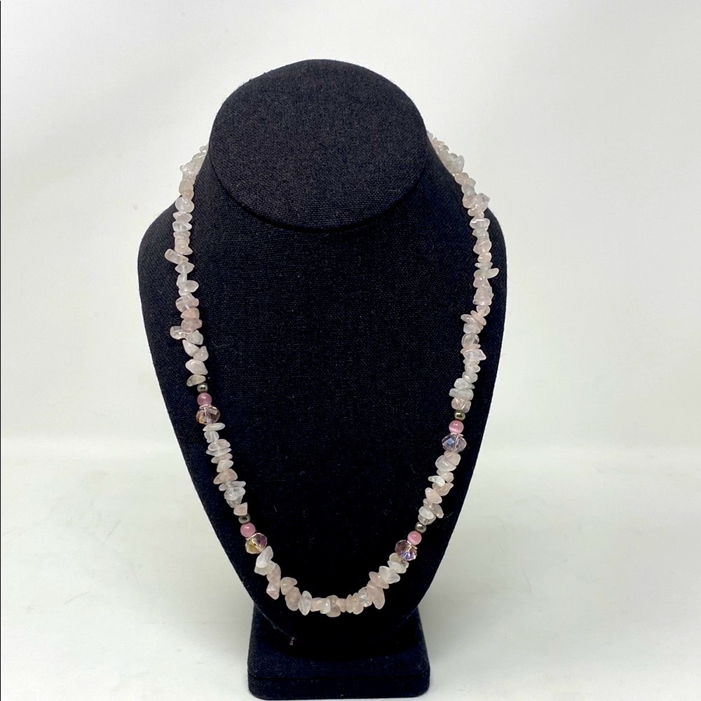Elegant Rose Quartz Necklace